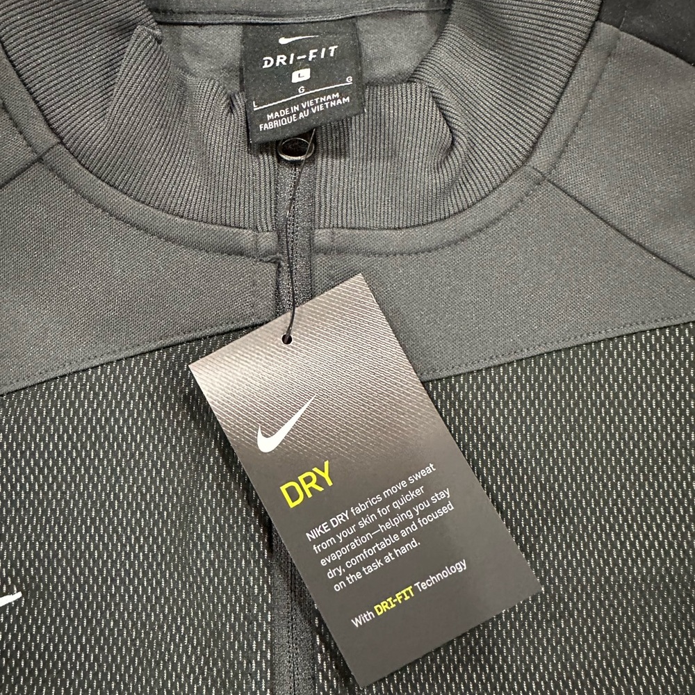 Women sport NIKE jacket - Picture 5 of 5